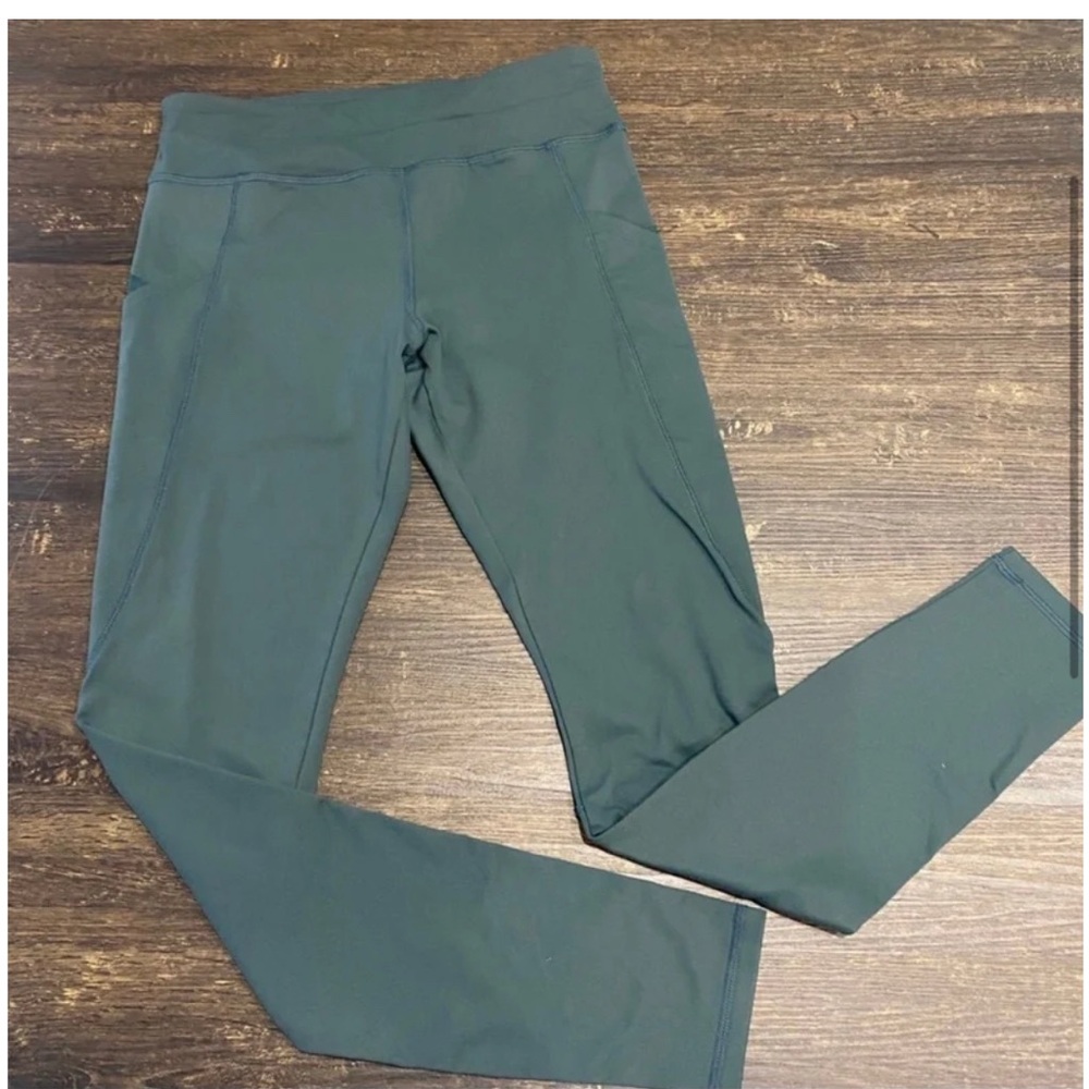 Forever 21 yoga leggings, size small